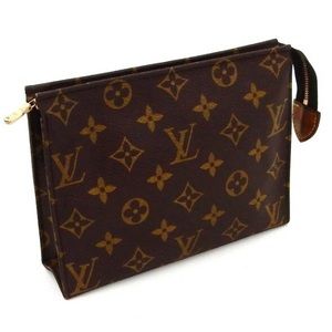 Louis Vuitton Toiletry Pouch / Bag 26 Monogram